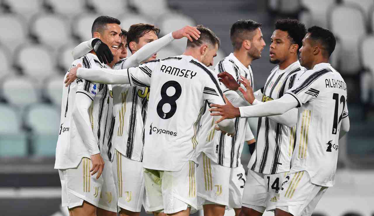 Calciomercato Juventus doppia cessione