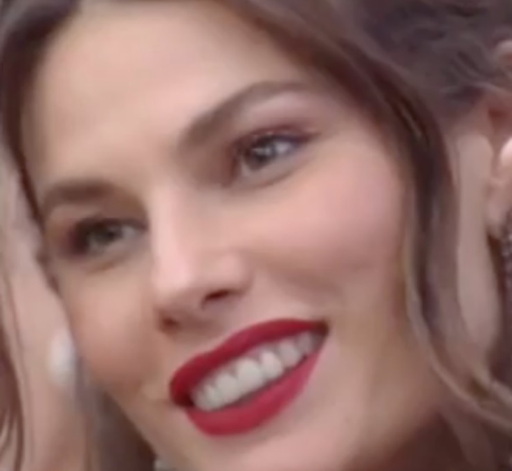 Dayane Mello