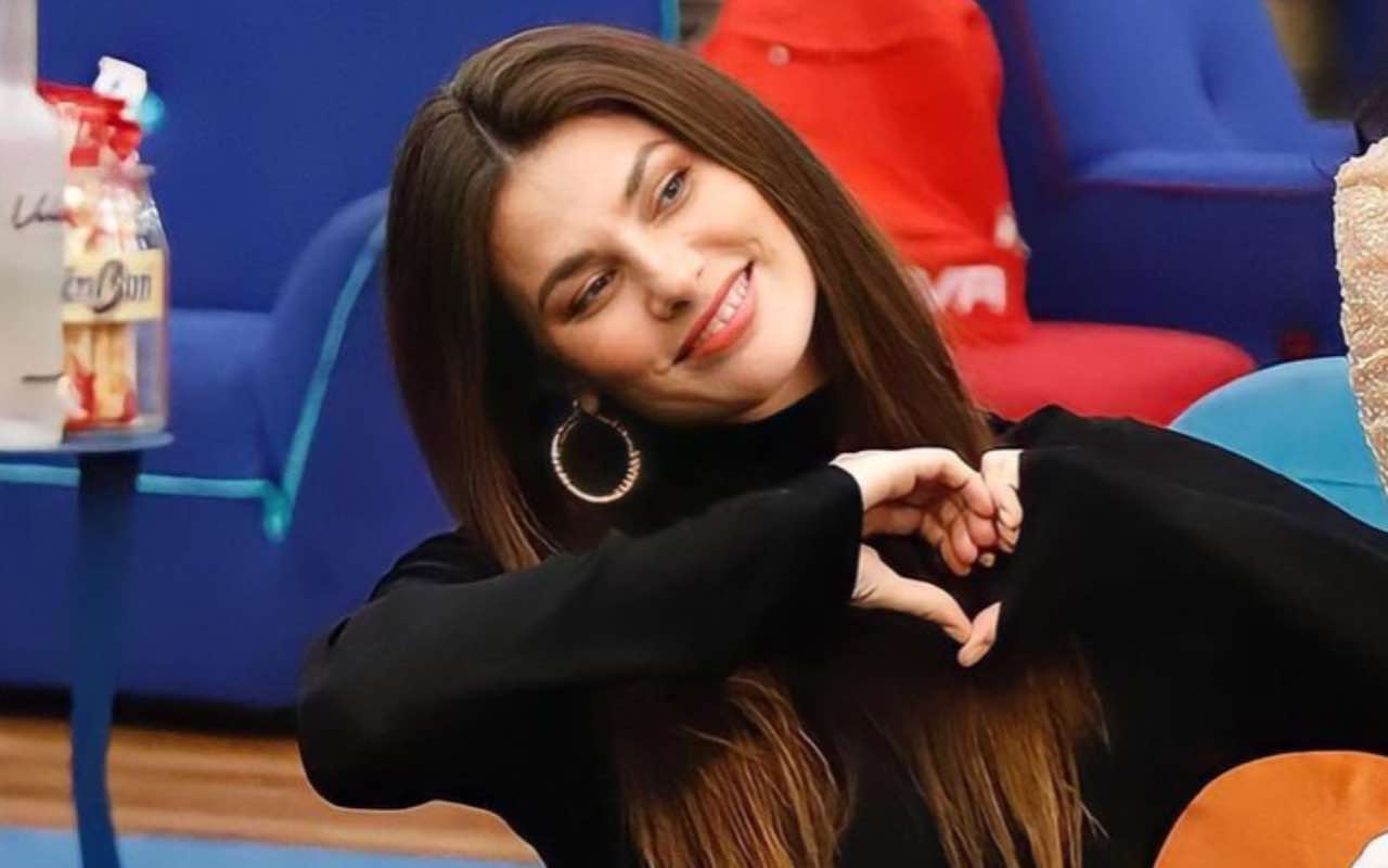 Dayane Mello