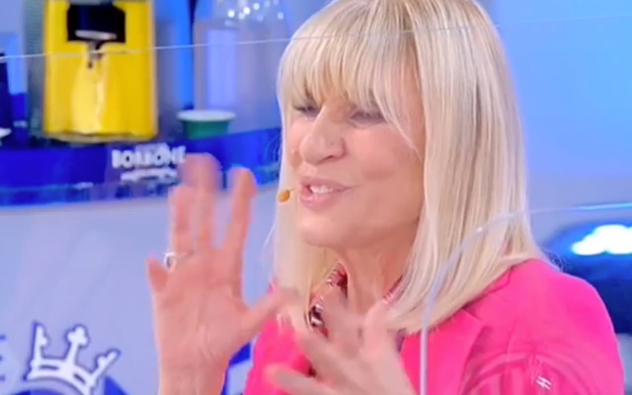 Gemma Trono Over
