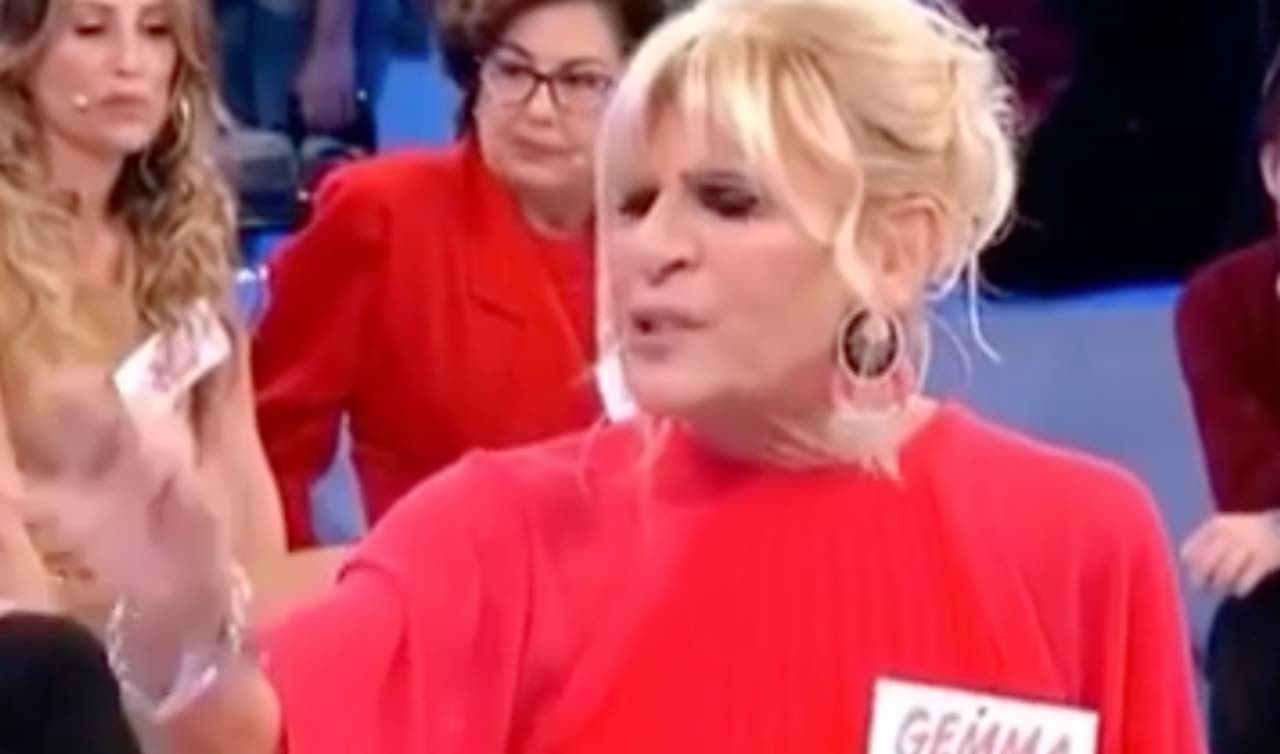 Gemma si infuria