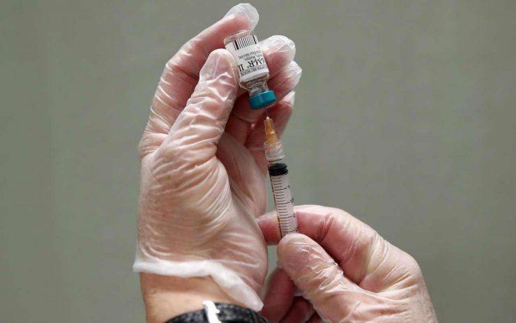 Vaccini somministrazioni record