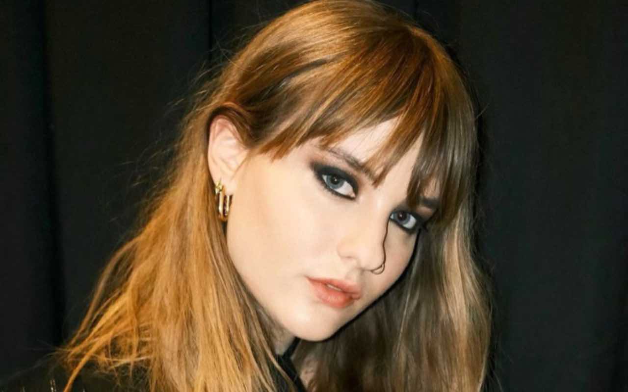Victoria De Angelis
