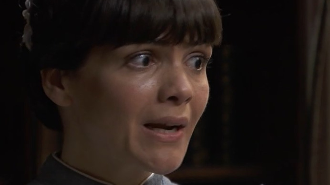 Laura incastra Genoveva Una Vita