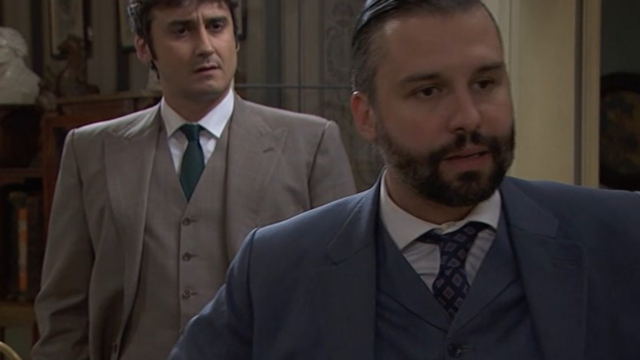 Felipe denunciato Una Vita