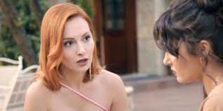 Engin e Eda Love is in the air