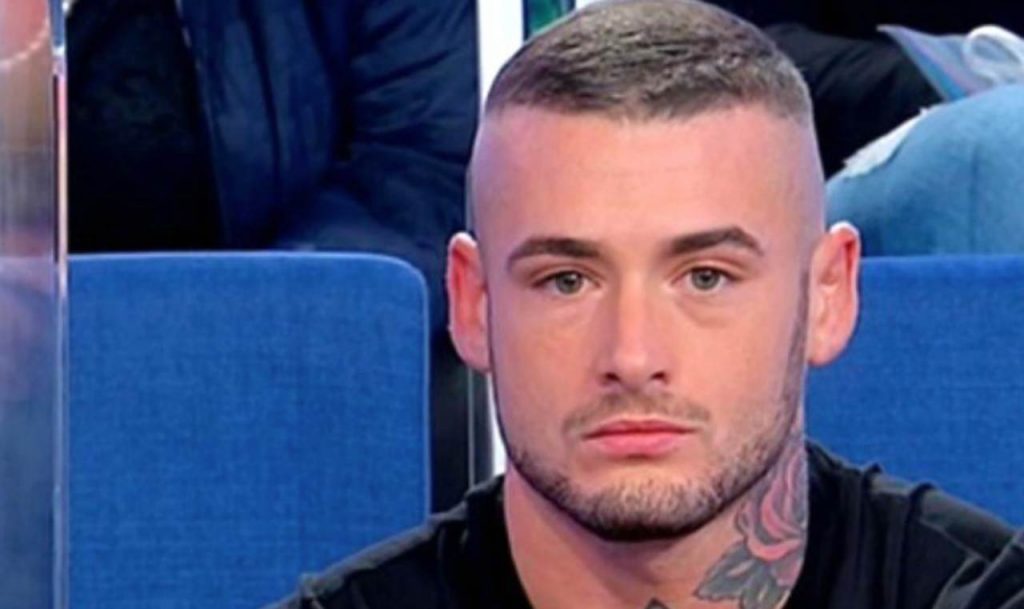 Uomini E Donne Dopo La Pace Lo Scontro Continua Rapporto Al Capolinea