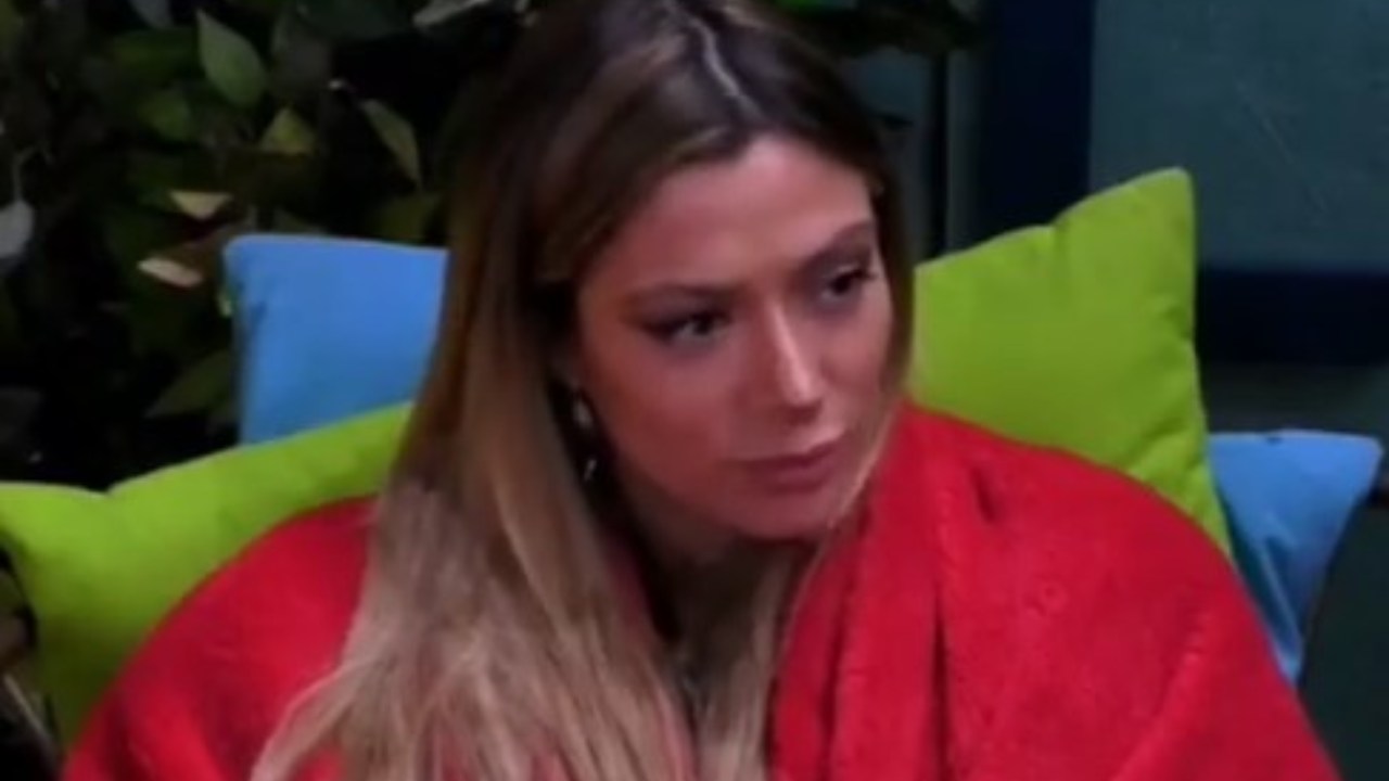 Soleil Sorge ascolta i racconti su Alex Belli