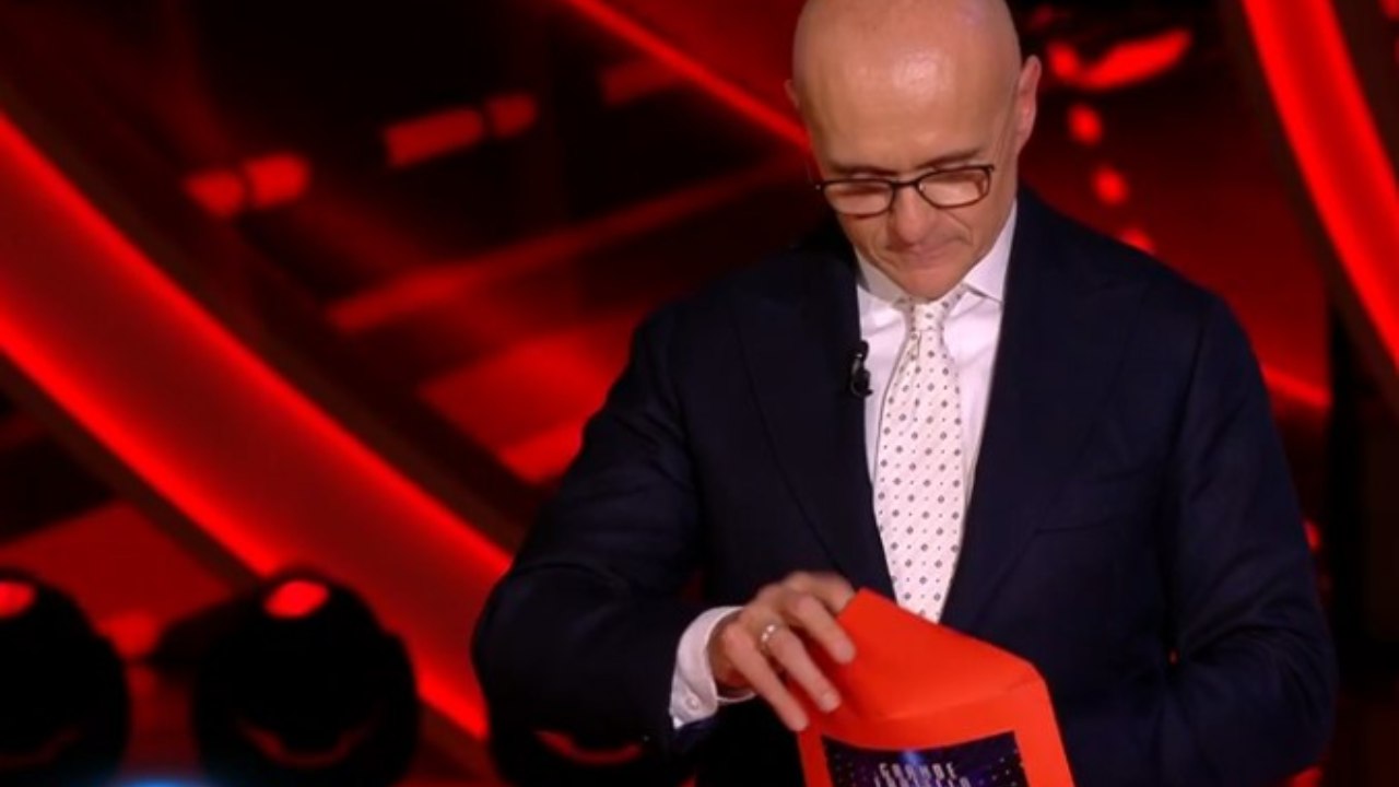 Alfonso Signorini televoto flash