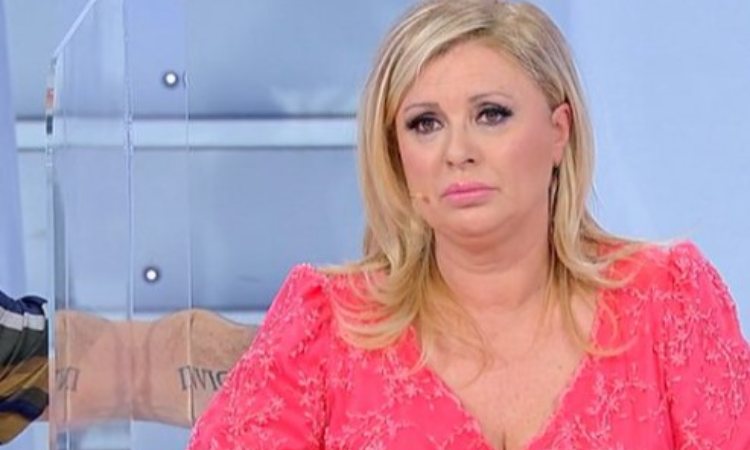Tina Cipollari in lacrime