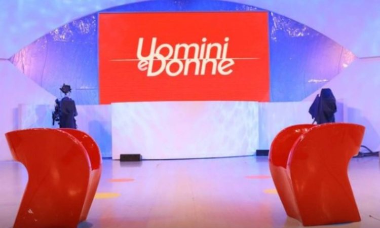 Uomini e Donne studio