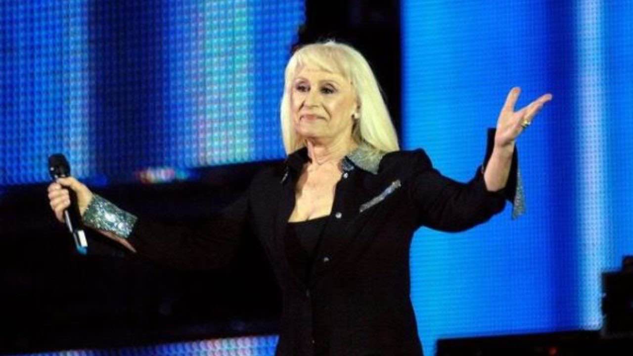 Raffaella-Carrà (Twitter)