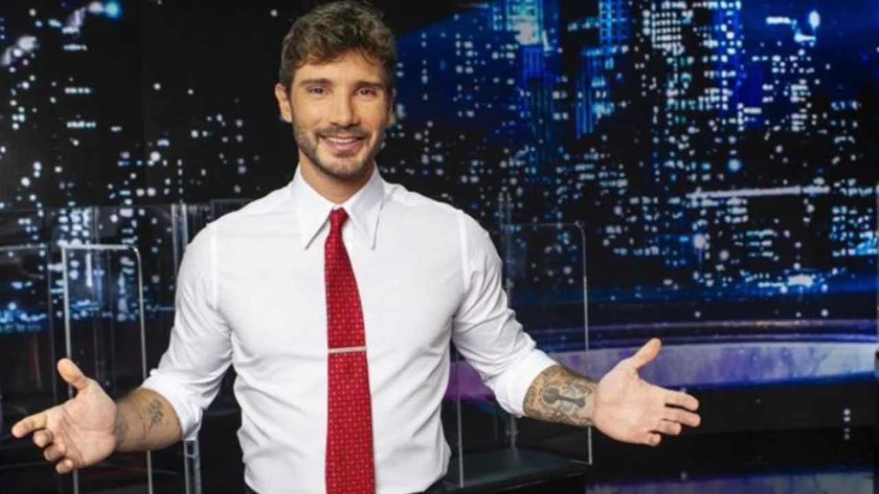 Il ballerino Stefano De Martino (screenshot Twitter)