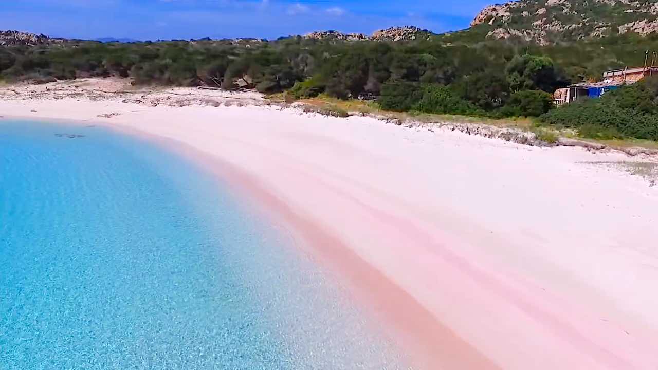 Budelli-Sardegna spiaggia rosa (Instagram)
