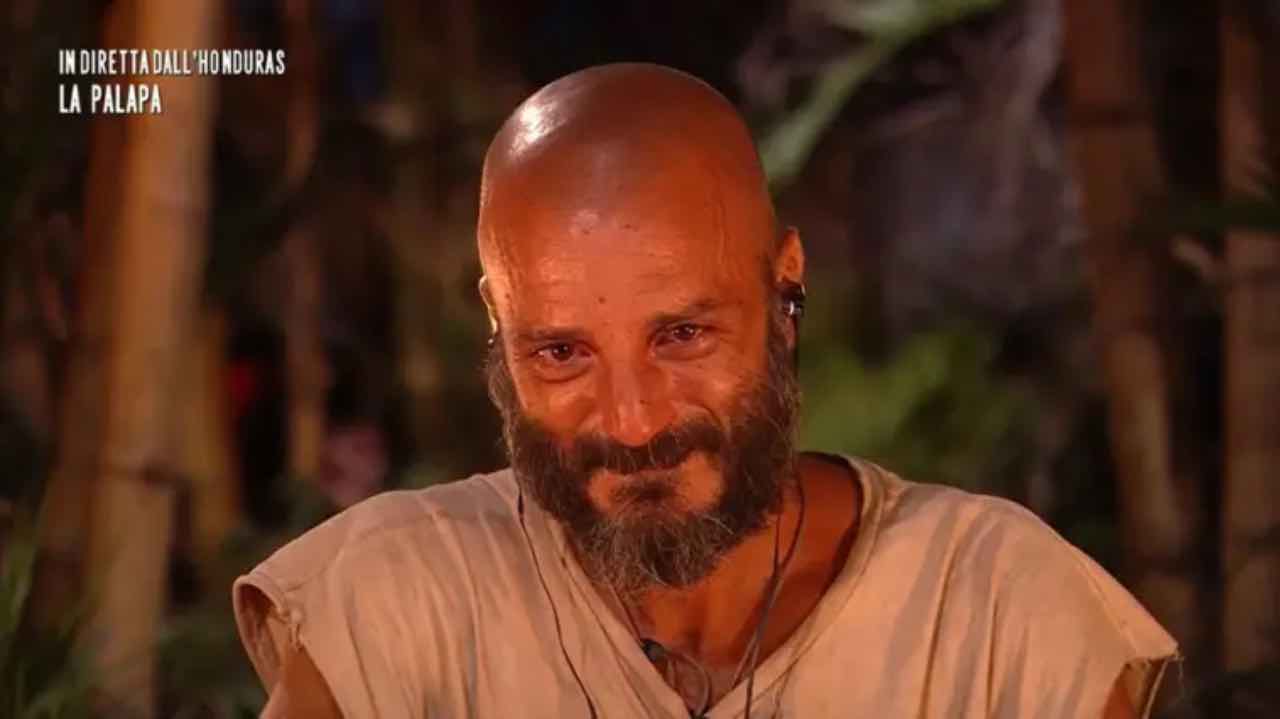 Vaporidis-Nicolas-Isoladeifamosi.mediaset.it_