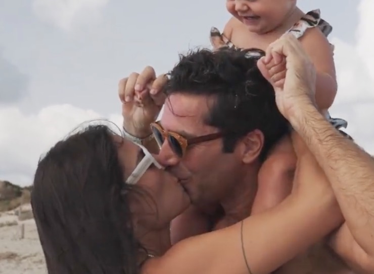 Ludovica Valli e la famiglia (Instagram)