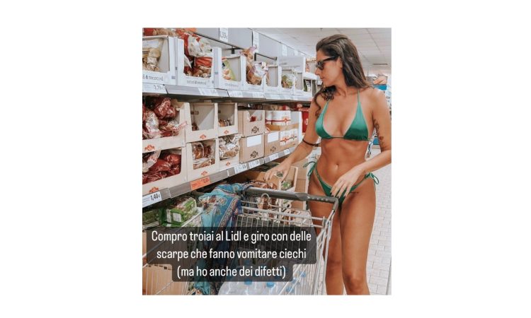 Valentina Vignali al supermercato
