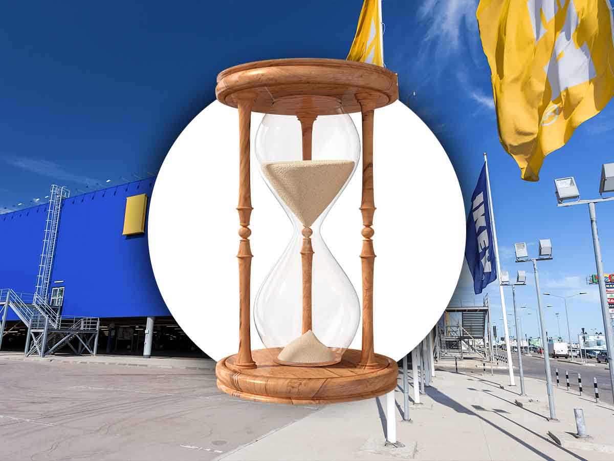 Clessidra e piazzale magazzino Ikea