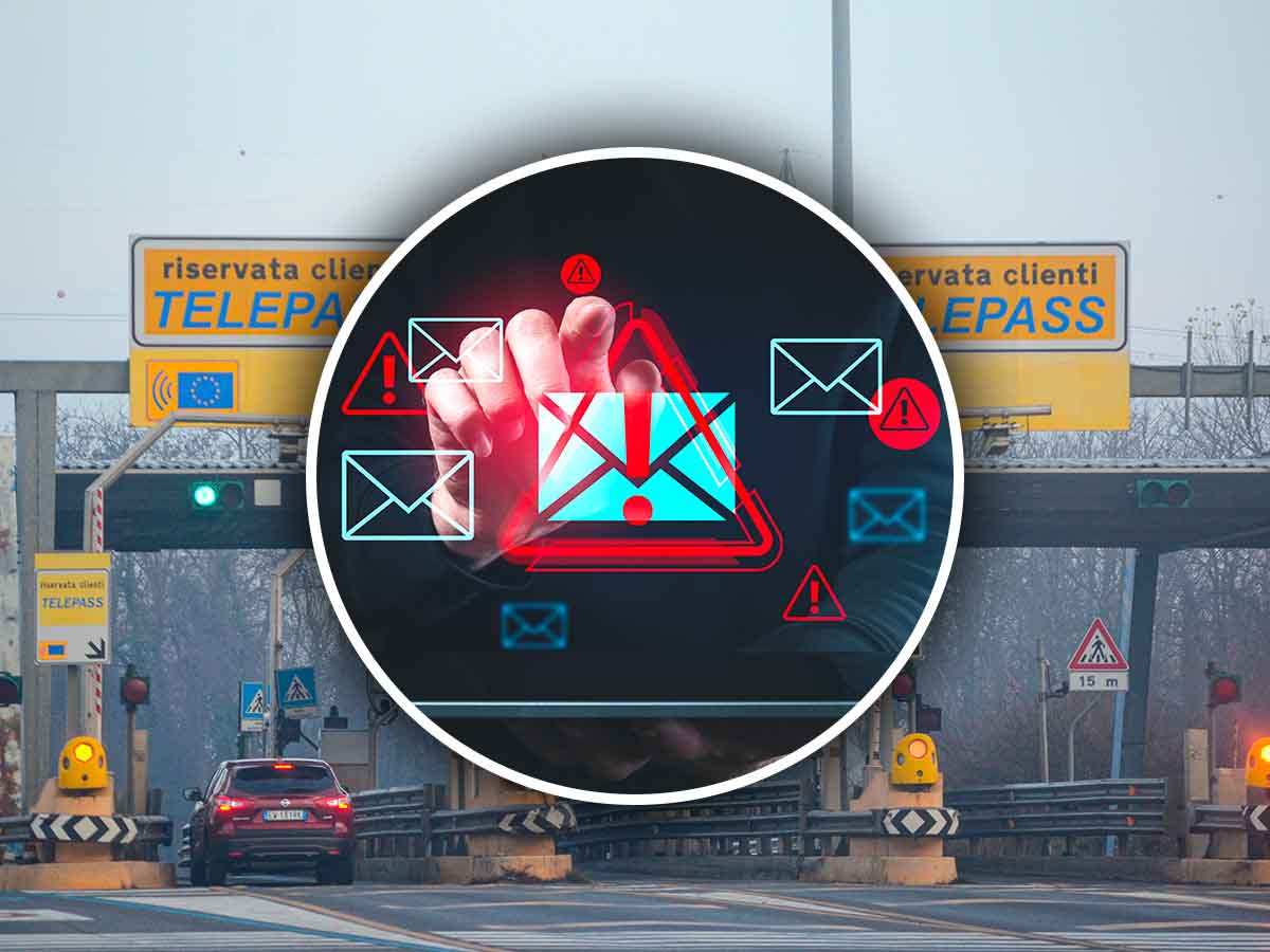 Cartelloni Telepass al casello in Autostrada