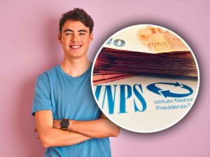 un ragazzo con dei soldi e la scritta inps nel cerchietto