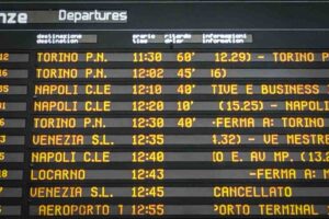 Tabellone treni in sciopero